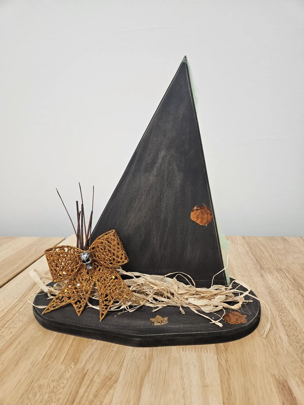 π§ββοΈ Witch Hat Centerpiece Class