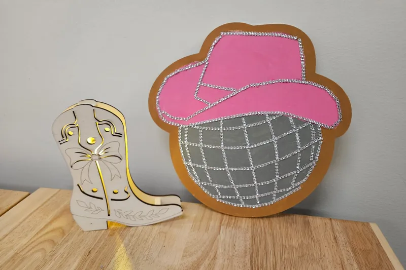 💕 Made to Shine: A Dolly-Inspired Craft & Trivia Night